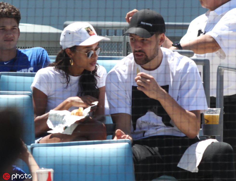 伦纳德空砍21分&哈登带伤命中4三分，难阻快船4连败（伦纳德21分难救主，哈登带伤飙4记三分仍难挡快船四连败）