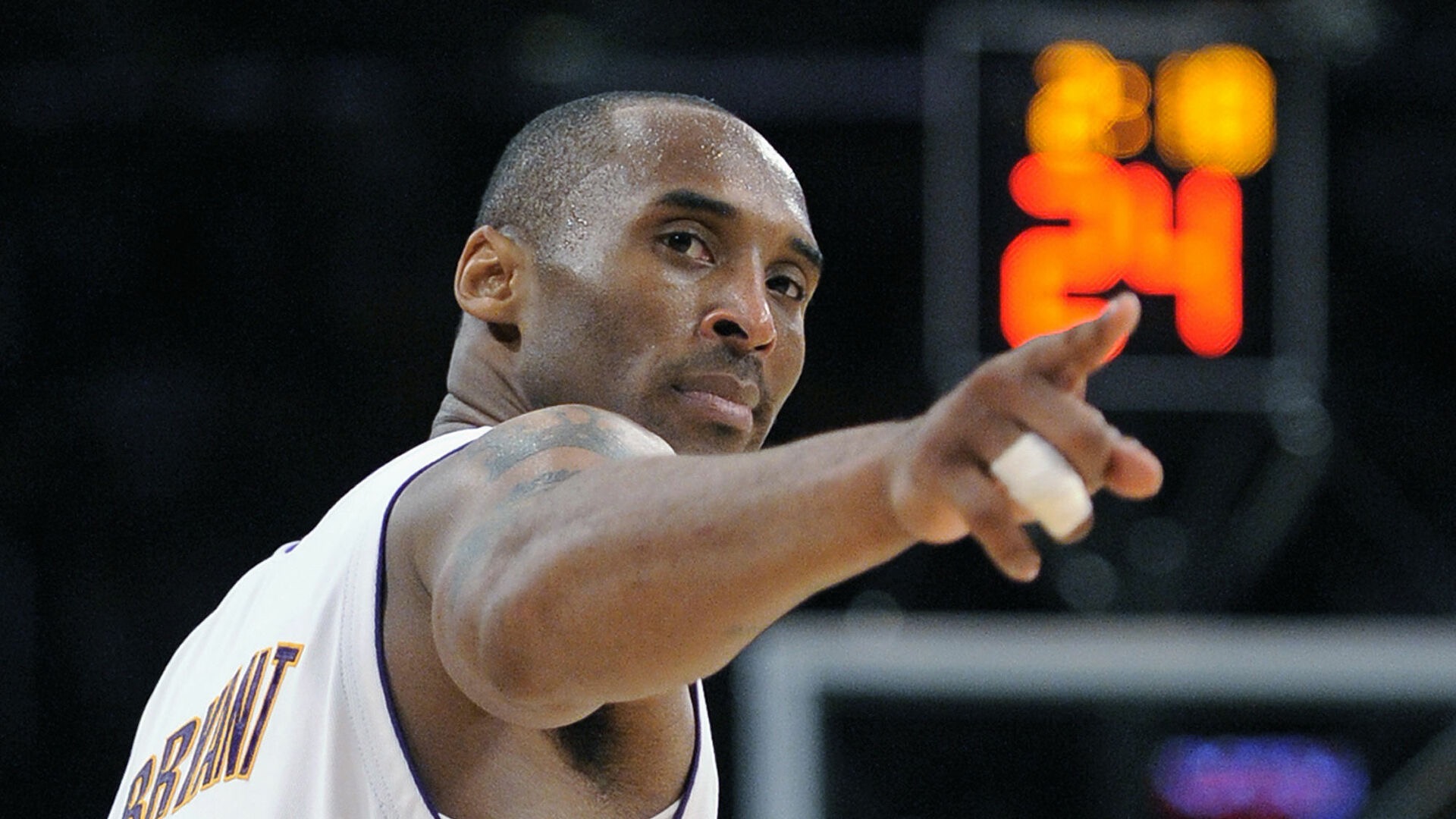 英媒：热刺锋线引援再遇打击，波尔图已表示阿格霍瓦冬窗不会离队（热刺锋线补强再受挫：英媒称波尔图冬窗拒放阿格霍瓦）