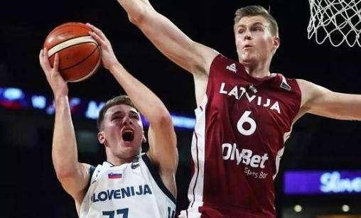 足球报：郑智接手西海岸帅位的可能性最大，但尚未最后敲定（足球报：郑智最有望出任西海岸主帅，最终决定尚未敲定）