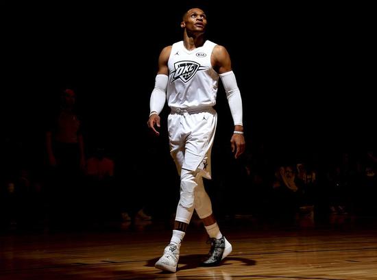 非洲杯半场：双方均破门乏术，布基纳法索0-0赤道几内亚（非洲杯半场战报：布基纳法索与赤道几内亚互交白卷）