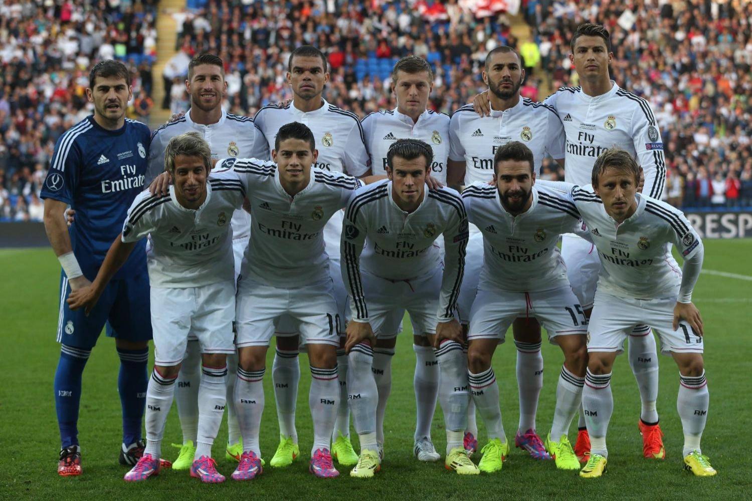 世体：费兰的出色表现让巴萨内部讨论是否要大手笔买前锋（世体：费兰状态爆发，巴萨高层商议是否砸重金引进前锋）