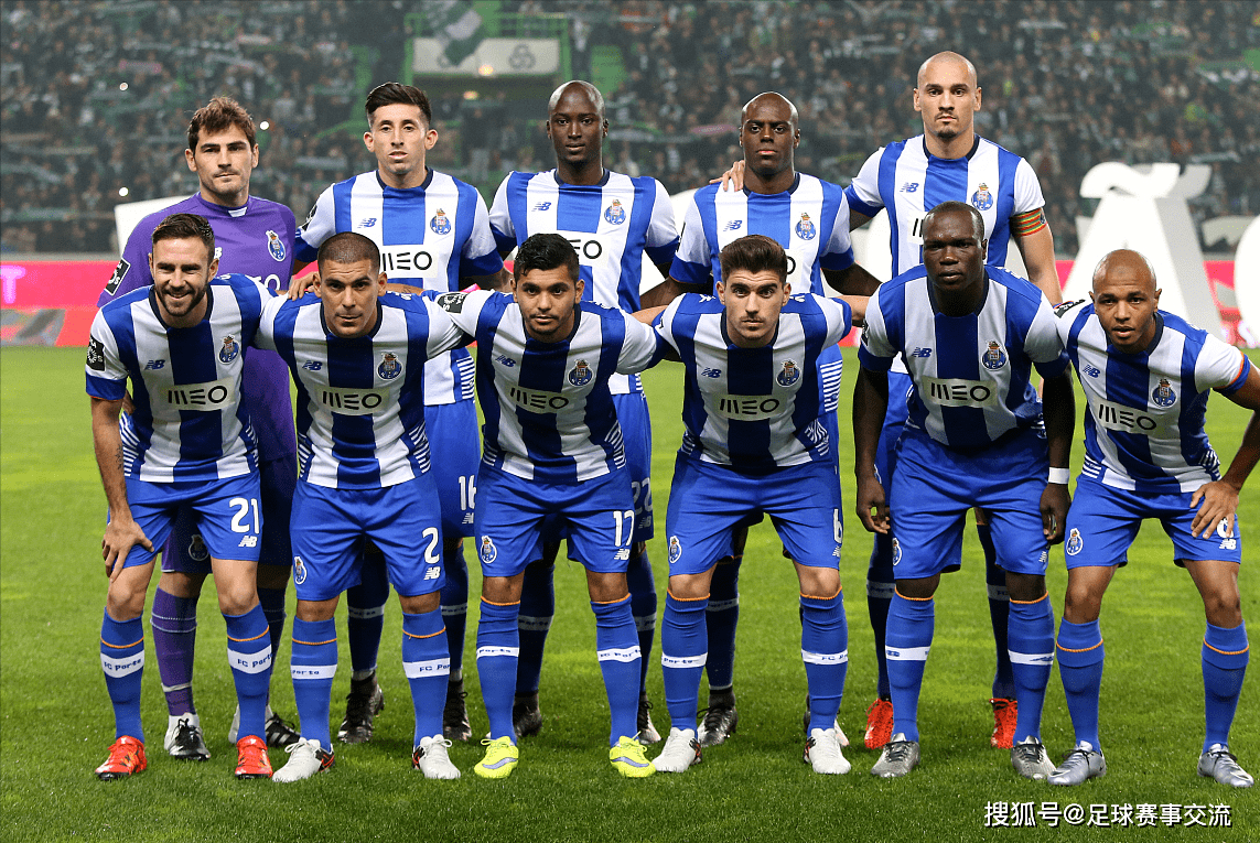 斯洛特：萨拉赫？我们应该谈论的是比赛的结果和场上球员（斯洛特：关于萨拉赫？更该讨论比赛结果和在场球员）