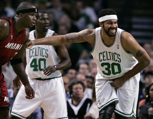 穆帅：我曾为麦克托米奈让博格巴坐板凳，曼联放走他是个大错（穆里尼奥：曾为麦克托米奈让博格巴打替补，曼联放走他是重大失误）