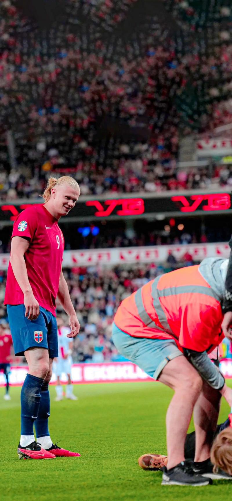 卡莱尔：内姆布哈德遭遇右大腿挫伤，将缺席今天的比赛（卡莱尔称内姆布哈德右大腿挫伤，今日将缺阵）