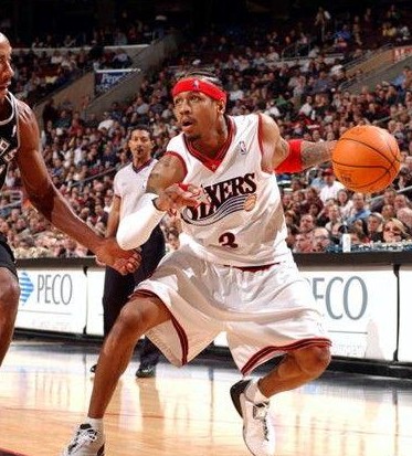 世体：巴萨已提前告知西足协，亚马尔在报到前将接受检查（世体：巴萨已预先通知西班牙足协，亚马尔将在报到前接受检查）