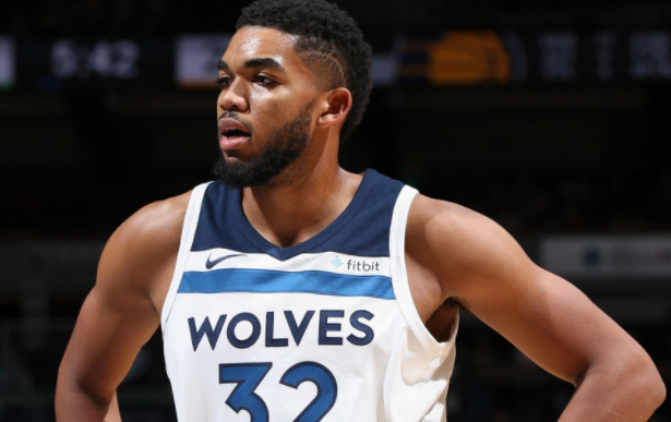 埃基蒂克：加盟利物浦生活彻底改变，成为最优秀球员需不断努力（埃基蒂克：转会利物浦改变了人生，要成顶级球员唯有不断努力）