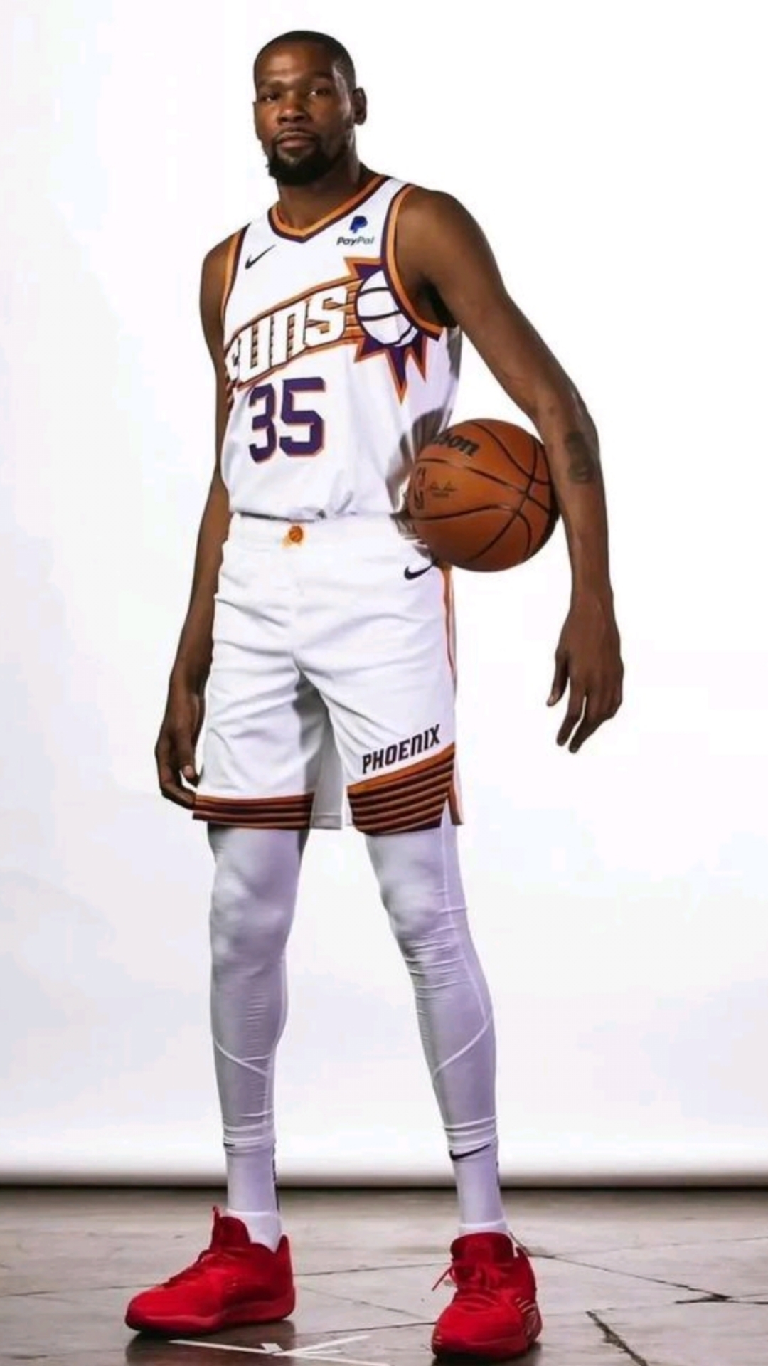 布朗谈自己得分里程碑时感叹：勒布朗咋拿到42000分的啊（谈到自身得分里程碑，布朗感慨：勒布朗是怎么拿到42000分的？）