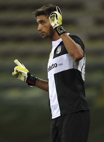 热议成都平神户：虽有遗憾但值得尊重，给中超挣脸没得黑（成都与神户战平：遗憾尚在但值得尊重，为中超长脸没得黑）