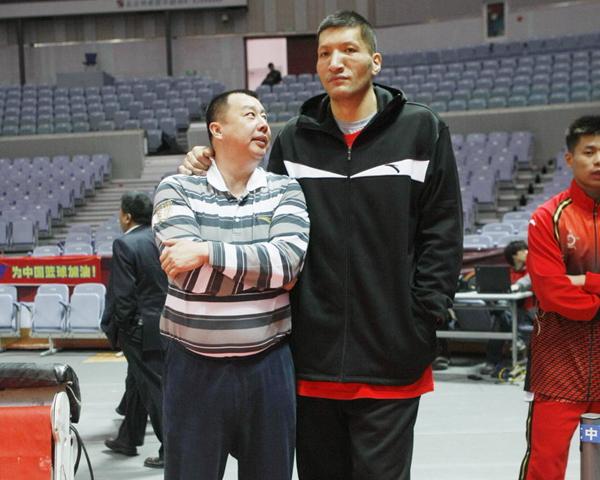 维埃里：现在拿皮奥和其他人比较毫无意义，应该让他安心踢球（维埃里：别再把皮奥和别人比较了，让他安心踢球）