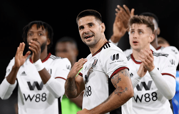 巴特勒交易背后的价值考量（巴特勒交易的价值评估与权衡）