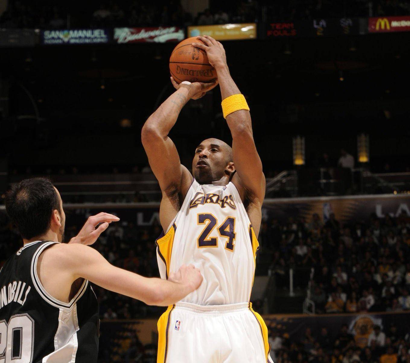 德国俱乐部上座人数排名：多特81365人居首，拜仁75000人次席（德国俱乐部观赛人数排行：多特81365人领跑，拜仁75000人位列第二）