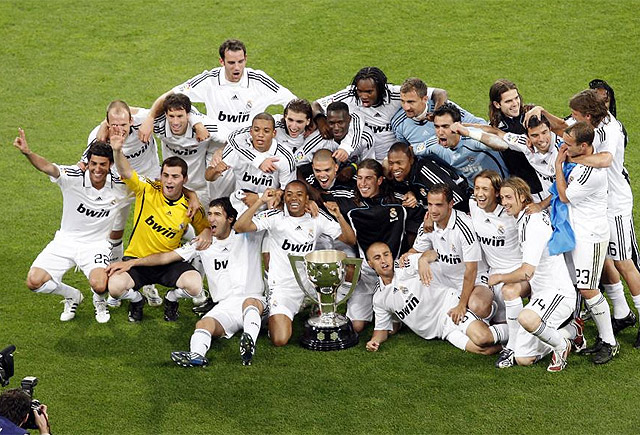 泰山足校95一代相聚淄博桓台，韦世豪、刘军帅等现役球员亮相（泰山足校95梯队齐聚淄博桓台，韦世豪、刘军帅等现役球员现身）