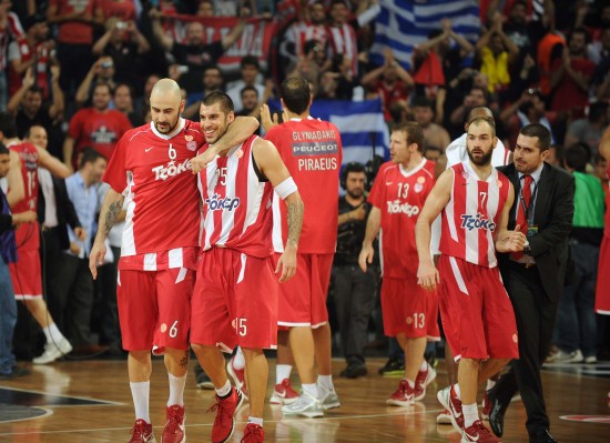 范戴克第72次以队长身份代表荷兰国家队出场，创队史纪录（范戴克以队长身份第72次为荷兰队出战，刷新队史纪录）