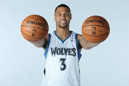 穆勒：孔帕尼的工作非常出色，本赛季观看拜仁比赛是种享受（穆勒盛赞孔帕尼执教出众：本季观战拜仁令人赏心悦目）