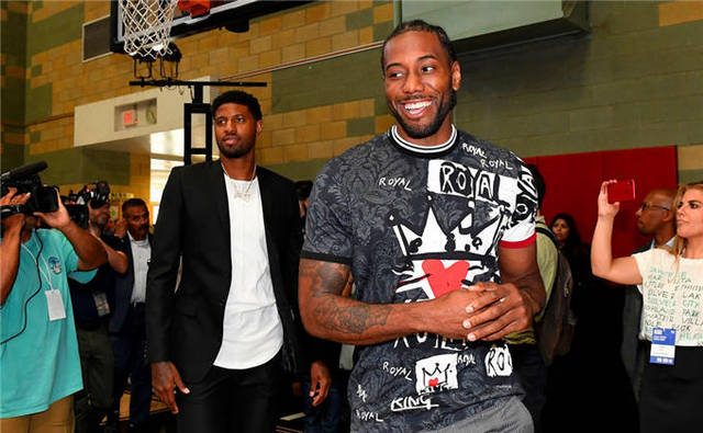 范德芬：伊萨克回了我消息，且对我的道歉非常感激（范德芬：伊萨克已回复我，并对我的道歉表示感谢）