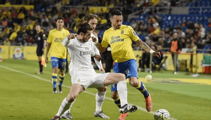 【半程总结】9场4助攻，昆贝迪在狼堡边路起飞（半程回顾：9战4次助攻，昆贝迪在狼堡边路全面爆发）