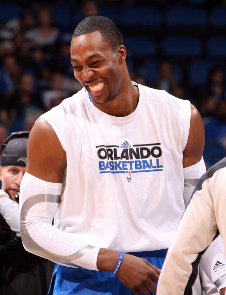 小孩哥！17岁卡尔成为欧冠最年轻连续3场进球球员（17岁新星卡尔创纪录，成欧冠最年轻连续三场破门球员）